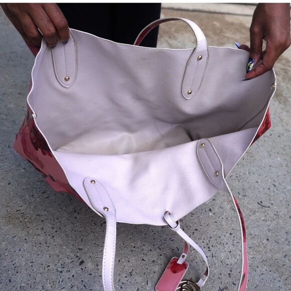 Bebe Reversible Floral Tote Bag Pink Vegan Leather Purse NWT Large - Picture 11 of 11
